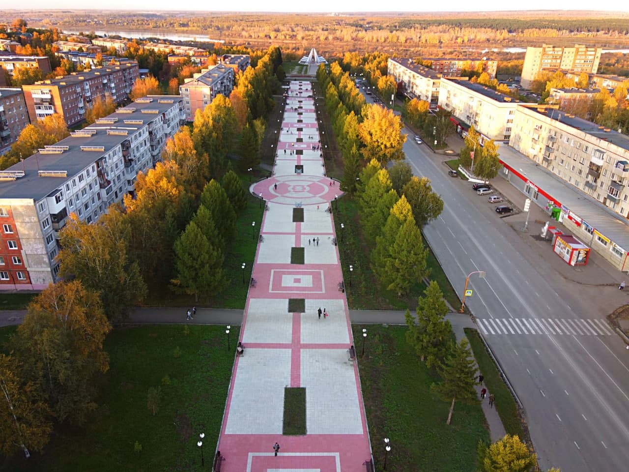 По просьбе жителей в Юрге капитально отремонтируют старейший городской стадион «Темп»