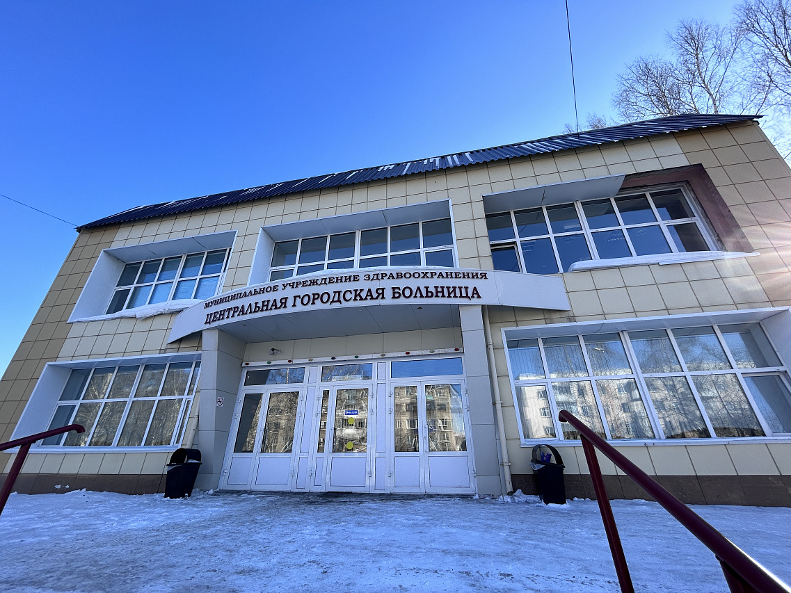 В Березовской больнице открылись две новые амбулатории и приемное отделение после ремонта