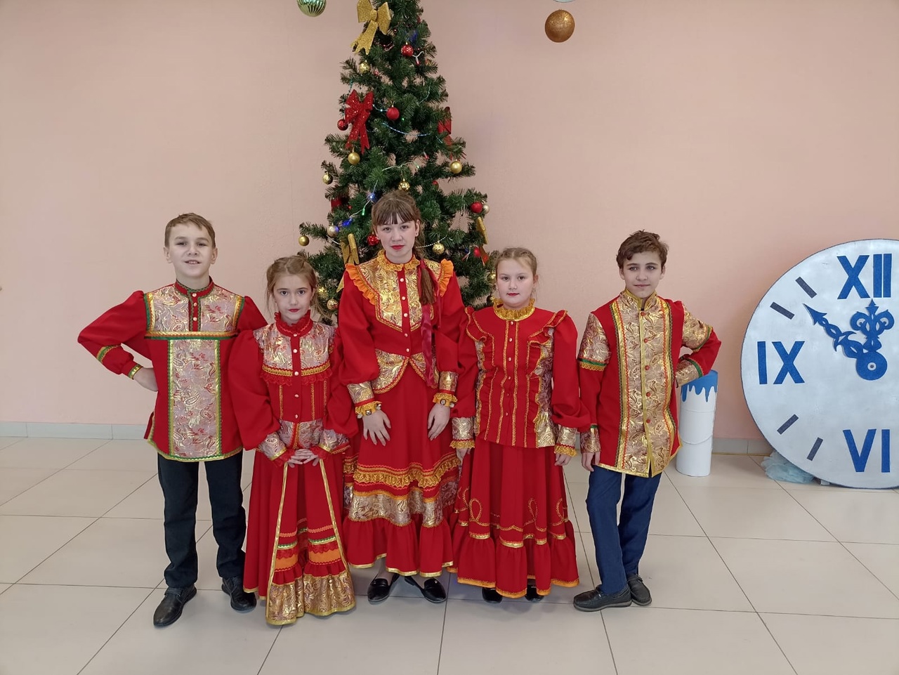 Чебулинский детский фольклорный ансамбль удостоен звания Лауреатов регионального фестиваля-конкурса «Рождественская звезда».